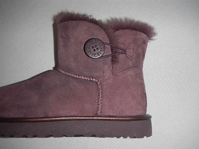 Чоботи жіночі UGG T701 фото