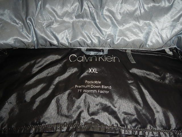 Куртка жіноча CALVIN KLEIN T370 фото