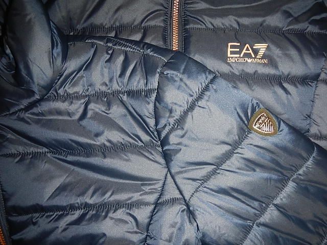 Куртка жіноча 3 в 1 EMPORIO ARMANI T597 фото