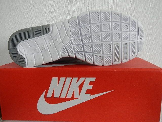 Кросівки чоловічі Nike розмір 41 W925 фото