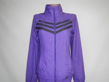 Вітрівка жіноча ADIDAS розмір XS T286 фото