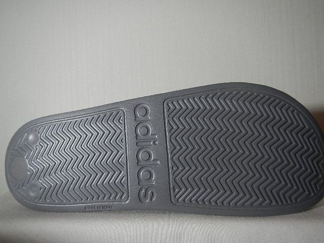 Шльопанці чоловічі Adidas розмір 43,44,45 W2 фото